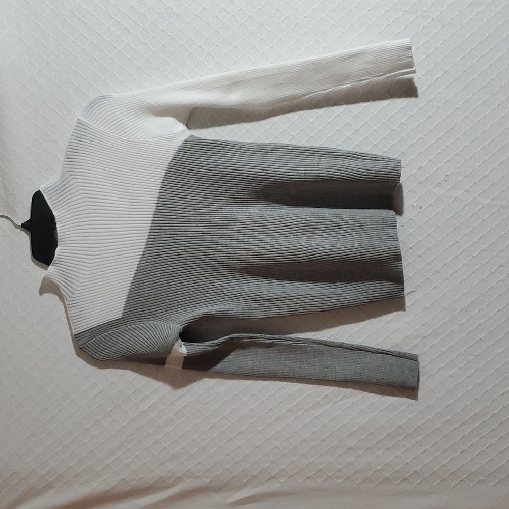 Ribbed Knit Top, Size Small